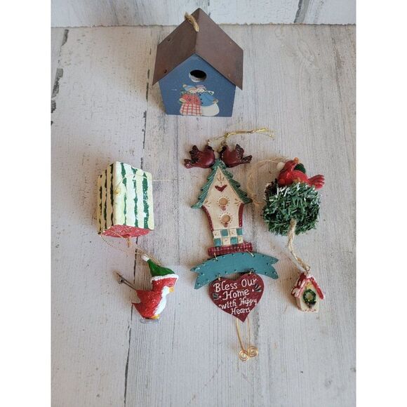 Red cardinal bird birdhouse variety set ornament Xmas - Picture 1 of 14